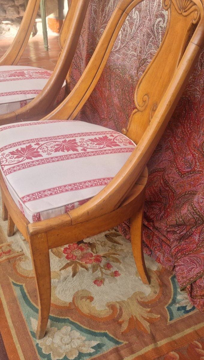 PAIRE DE CHAISES GONDOLES EN BOIS CLAIR ÉPOQUE CHARLES X LOUIS-PHILIPPE-photo-4