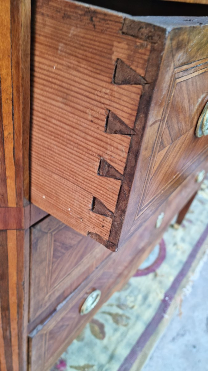 PETITE COMMODE EN MARQUETERIE ÉPOQUE LOUIS XVI XVIIIe-photo-1