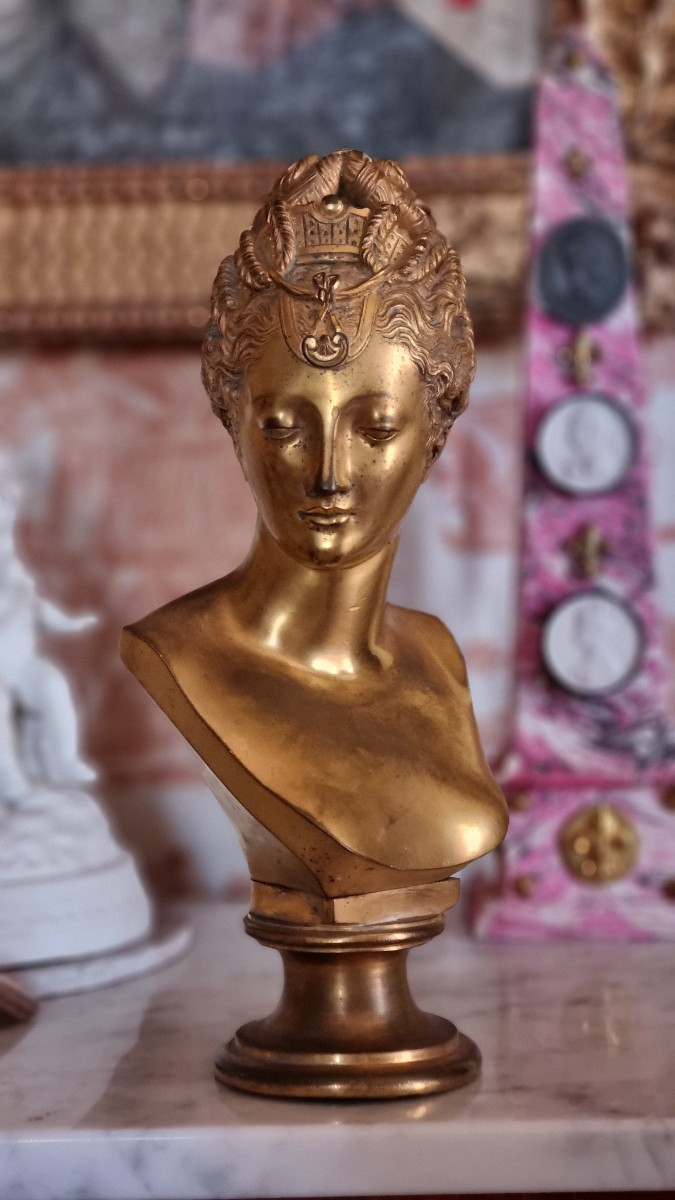 BUSTE EN BRONZE DORÉ DE DIANE DE POITIERS D'APRÈS JEAN GOUJON