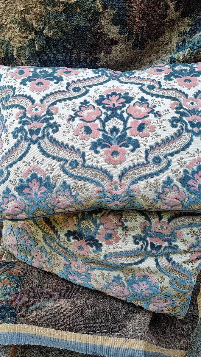 DEUX COUSSINS DE STYLE DÉCORATION VELOURS -photo-3