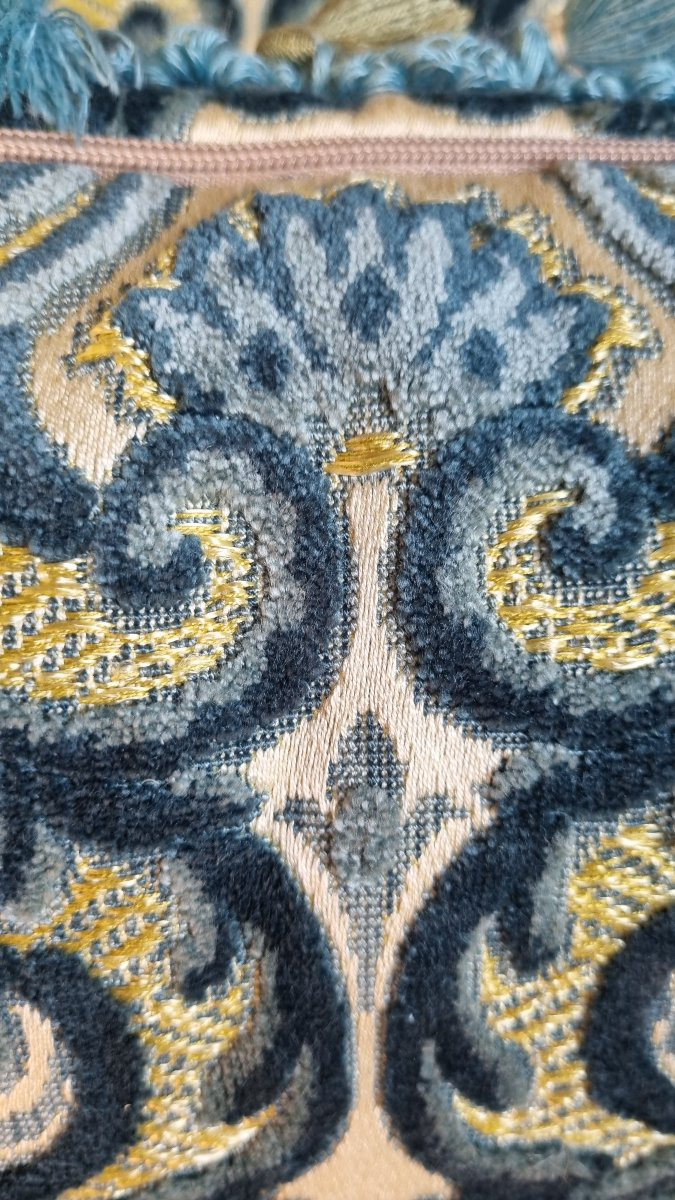 DEUX COUSSINS RÉALISÉS AVEC UN TISSU ANCIEN DÉCORATION -photo-4