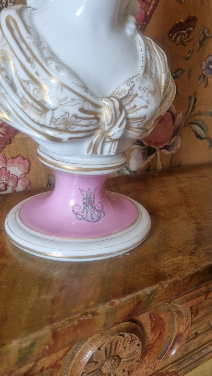 Bust Of Marie-antoinette In Paris Porcelain 19th Century Sèvres -photo-3