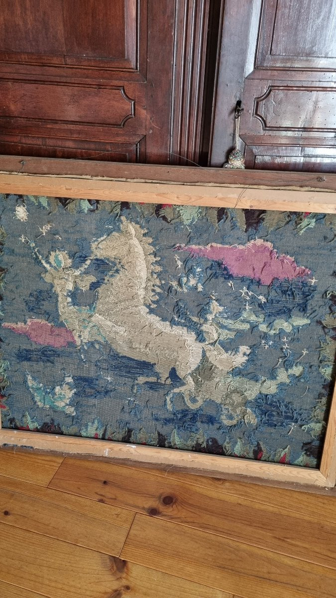 TAPISSERIE AU GROS POINT vers 1950/1960 RÉALISÉE À LA MAIN CHAR CHEVAL ONIRIQUE MYTHOLOGIE-photo-4
