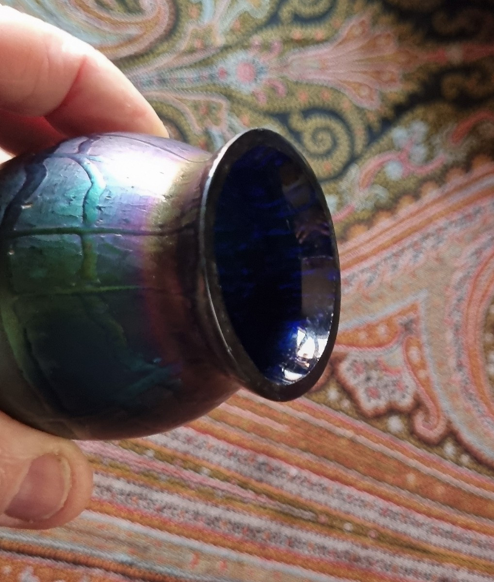 Small Iridescent Glass Paste Vase In The Art Nouveau Style Of Loetz -photo-4