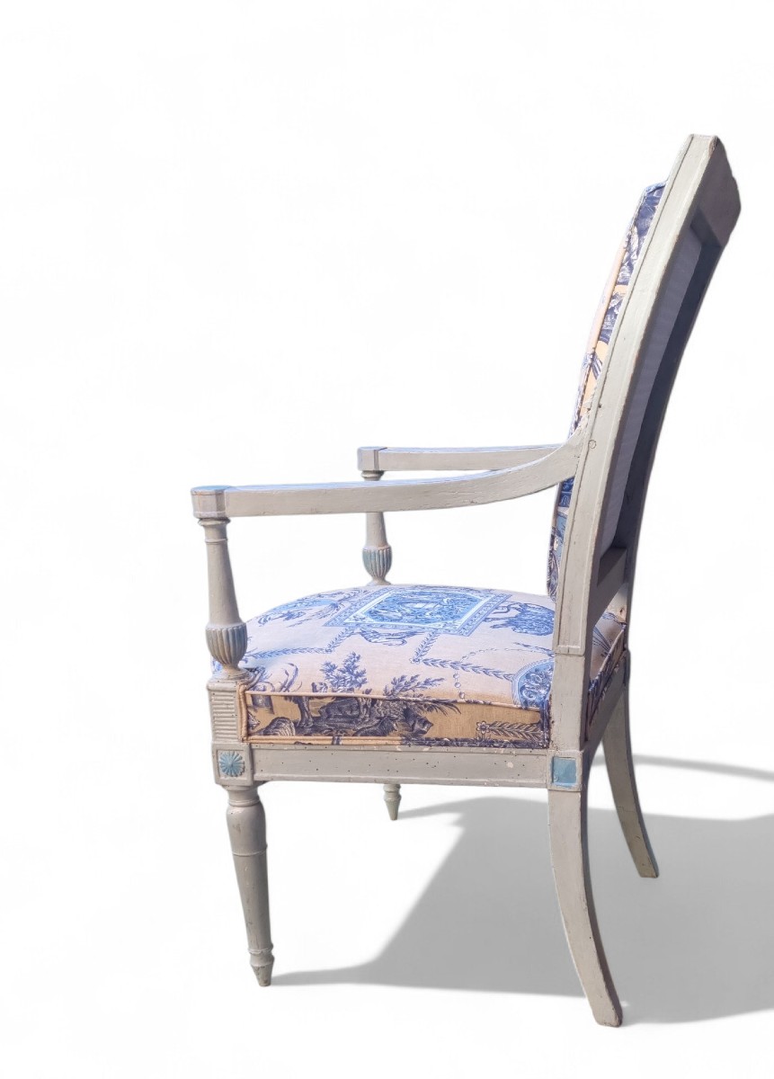 Directoire Period Armchair, Late 18th Century, Braquenie Toile De Jouy Fabric -photo-2