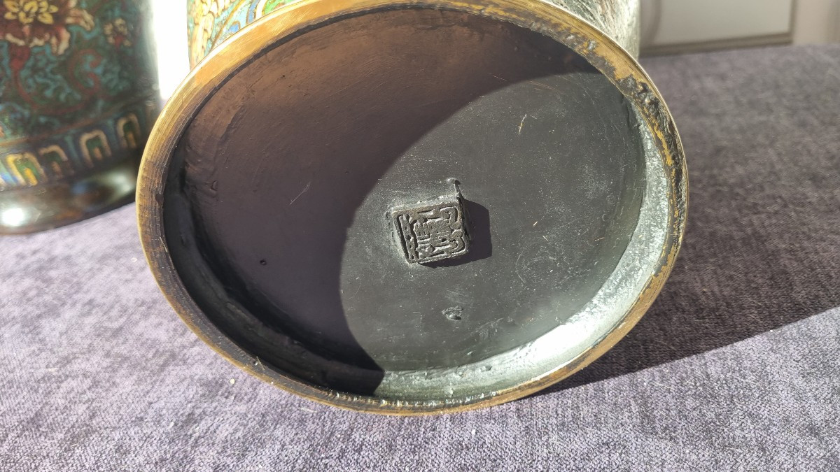 Pair Of Japanese Cloisonné Bronze Vases, 19th Century -photo-1