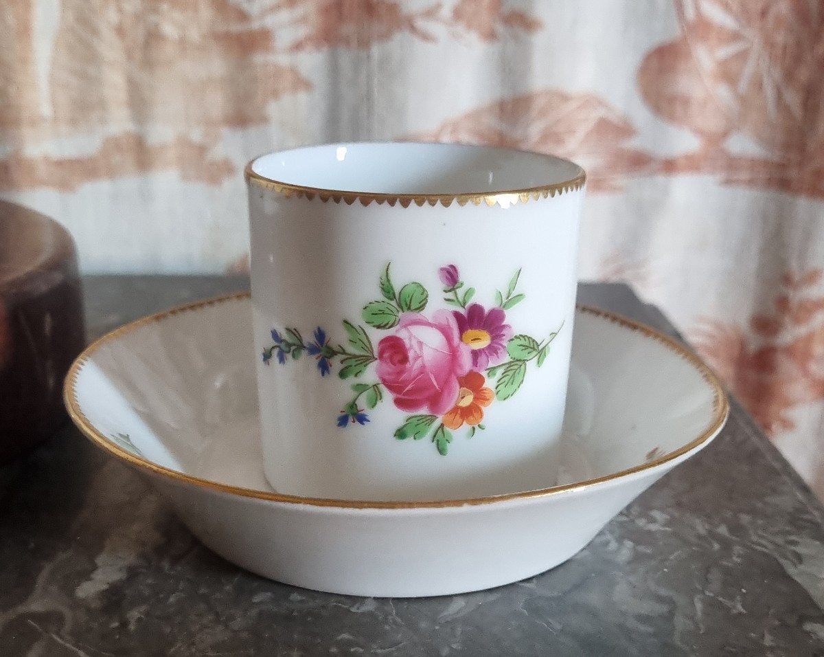 Manufacture Du Comte d'Artois - Litron Cup And Saucer - 18th Century Paris Porcelain