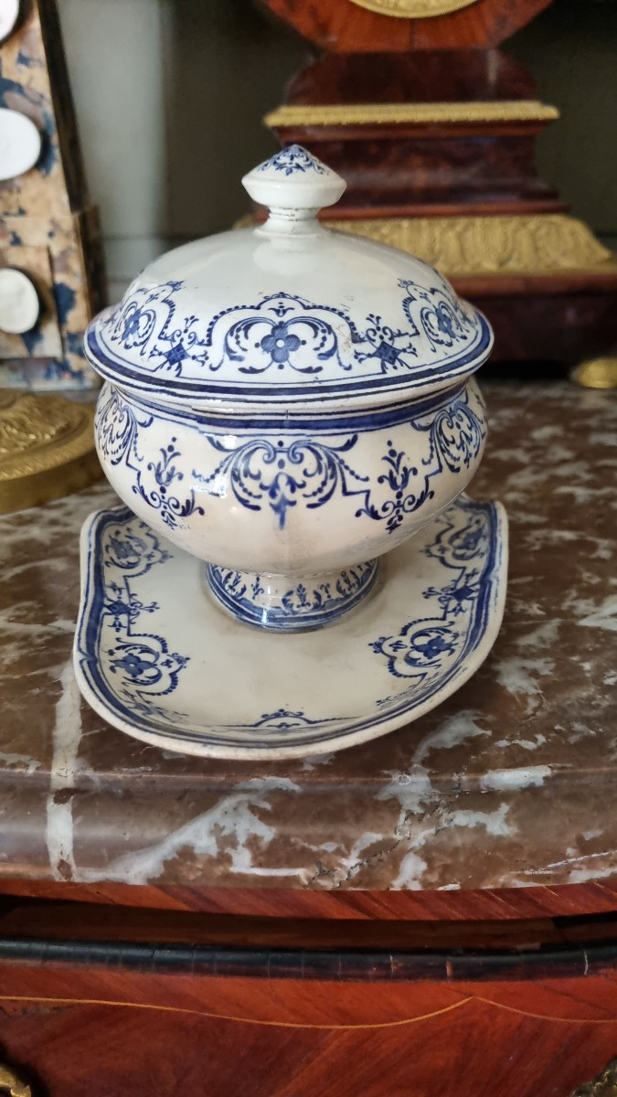 FAÏENCE DE JULES VIEILLARD À BORDEAUX SERVICE MOUSTIERS SAUCIÈRE -photo-2