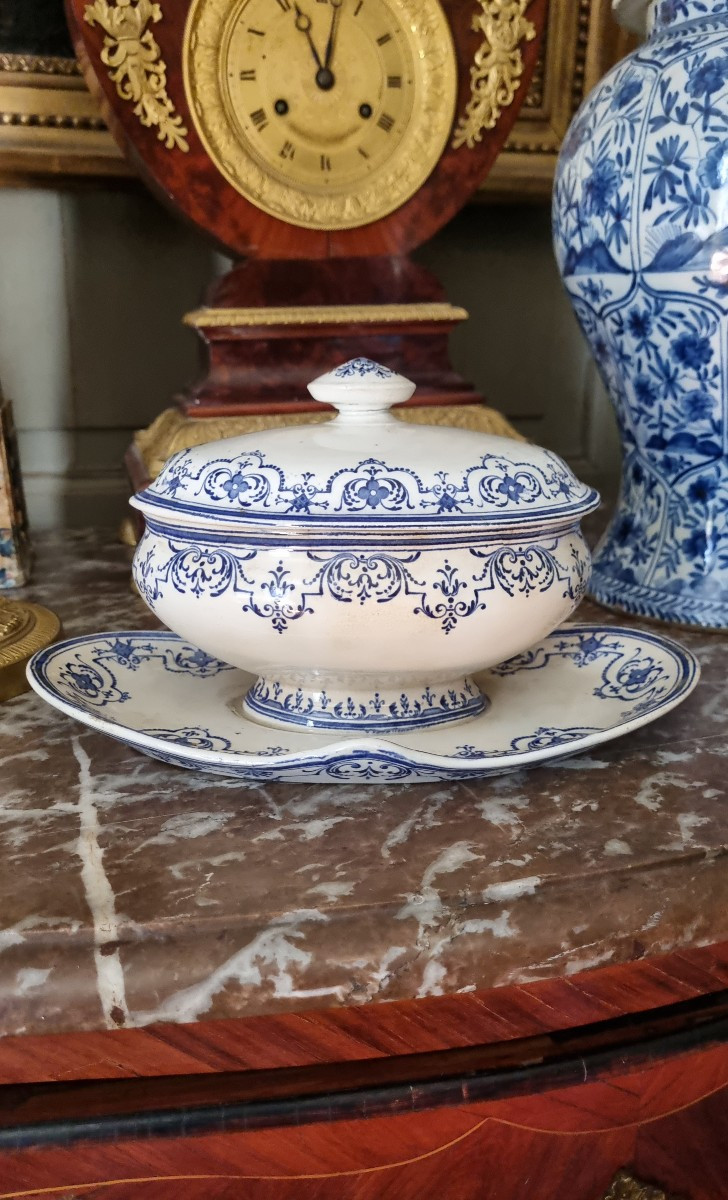 FAÏENCE DE JULES VIEILLARD À BORDEAUX SERVICE MOUSTIERS SAUCIÈRE 