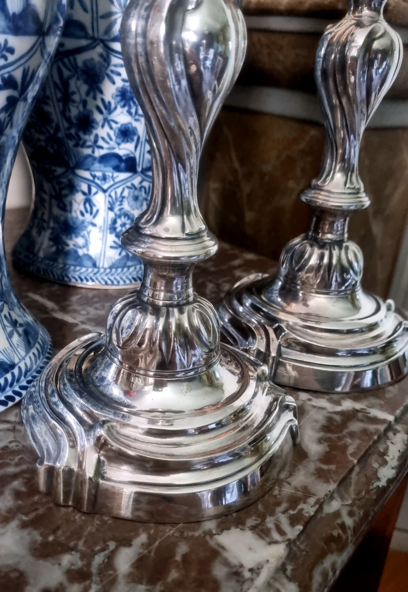 PAIRE DE BOUGEOIRS EN METAL ARGENTÉ BRONZE ARGENTÉ EOOQUE XVIIIe LOUIS XV-photo-2