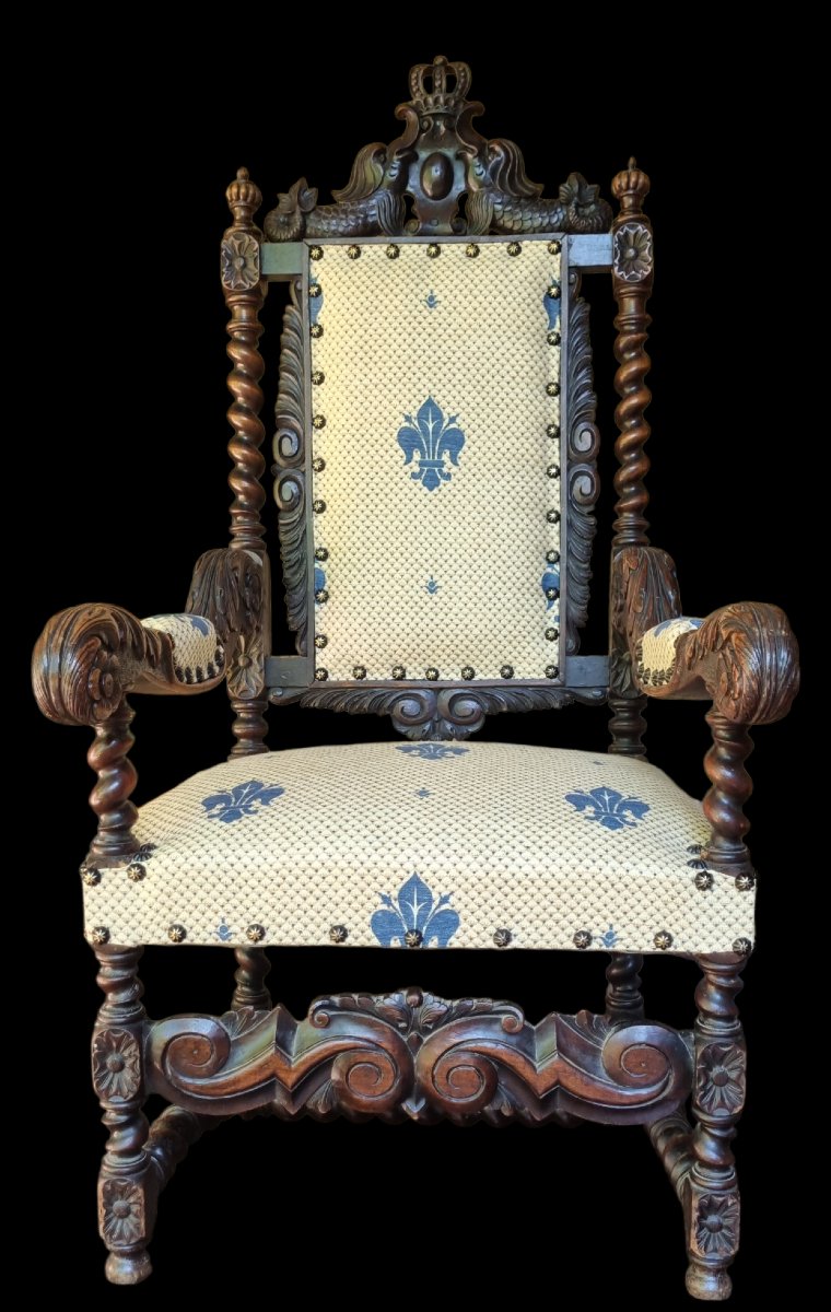 Neo Gothic Apparat Chair With Middle Round 19th Throne