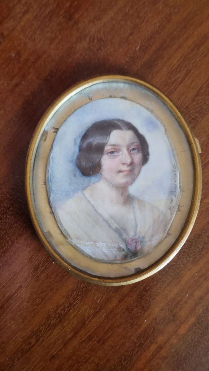 MINIATURE PORTRAIT FEMME MADAME  LOUISE BESNARD