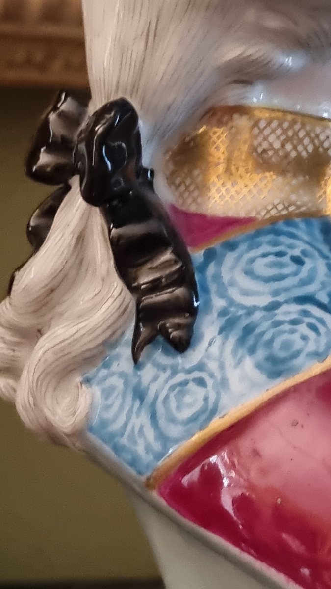 BUSTE DE LOUIS XVI EN PORCELAINE DE PARIS POLYCHROME DANS LE GOUT DE SEVRES ROYALISTE-photo-2