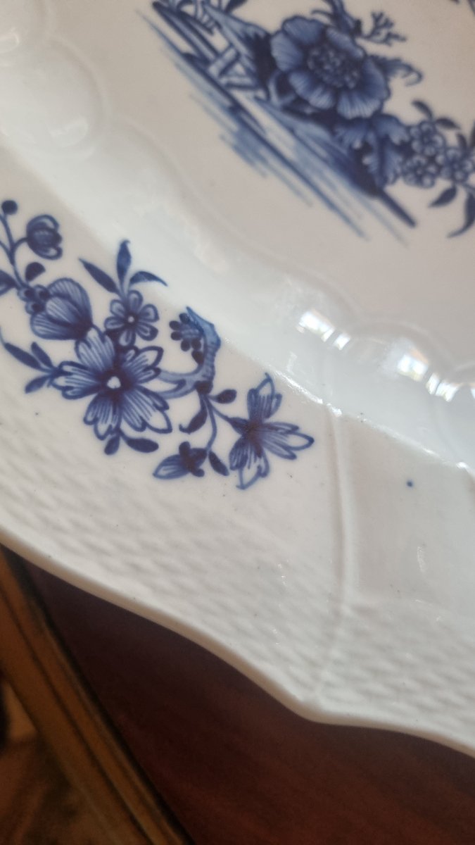 Pair Of 18th-century Tournai Porcelain Plates, "ronda" Oval Plate-photo-3