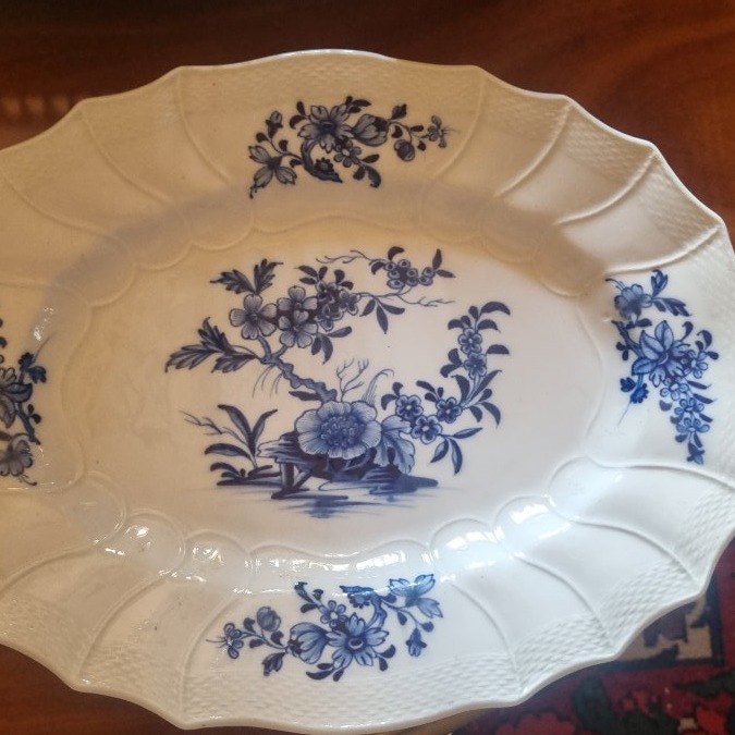 Pair Of 18th-century Tournai Porcelain Plates, "ronda" Oval Plate-photo-6
