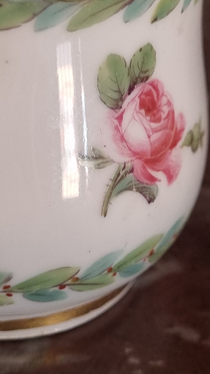 PORCELAINE DE SEVRES XVIIIe POT À JUS SERVICE ROSES ET FEUILLAGE LOUIS XVI  NICOLAS SINSSON-photo-1