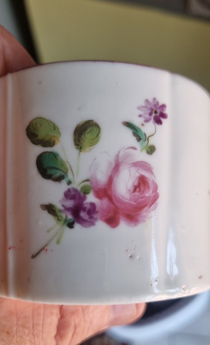 PORCELAINE DE MENNECY POT EPOQUE XVIIIe LOUIS XV DUC DE VILLEROY-photo-4