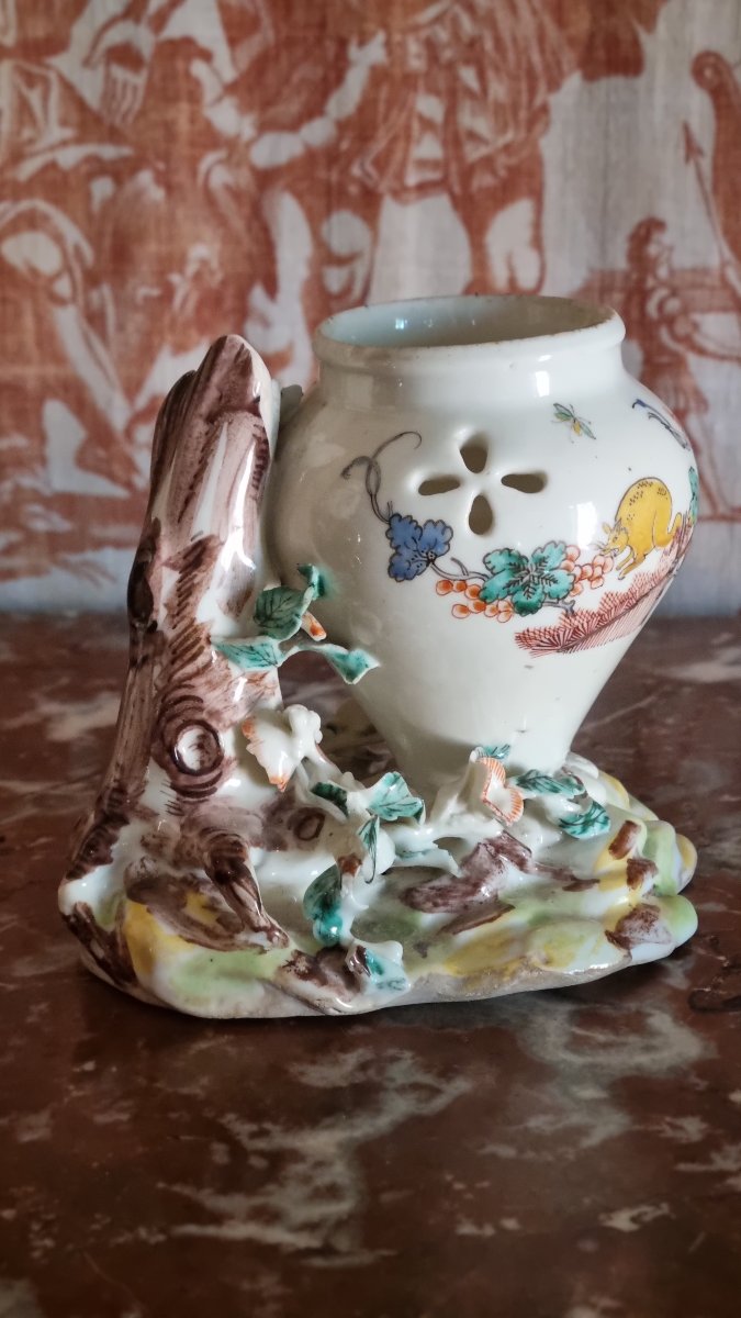 PORCELAINE DE MENNECY VASE POT POURRI KAKIEMON EPOQUE XVIIIe LOUIS XV