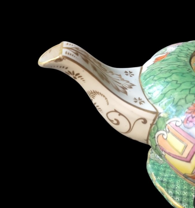 English Fine Earthenware Tea Pot, Circa 1840, With Chinese Decor-photo-3