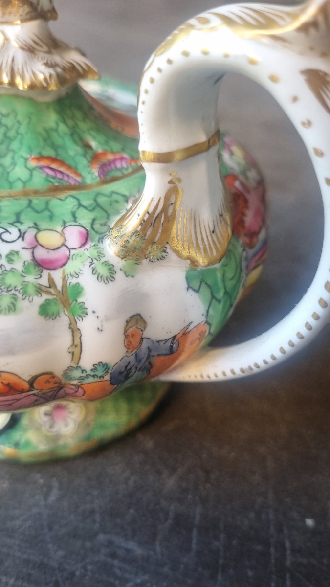 English Fine Earthenware Tea Pot, Circa 1840, With Chinese Decor-photo-2