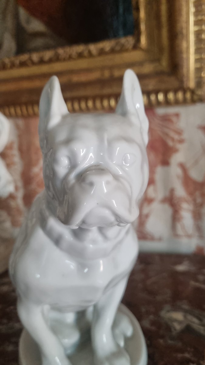 BOULEDOGUE CHIEN Manufacture de porcelaine de Lomonossov (LFZ) 