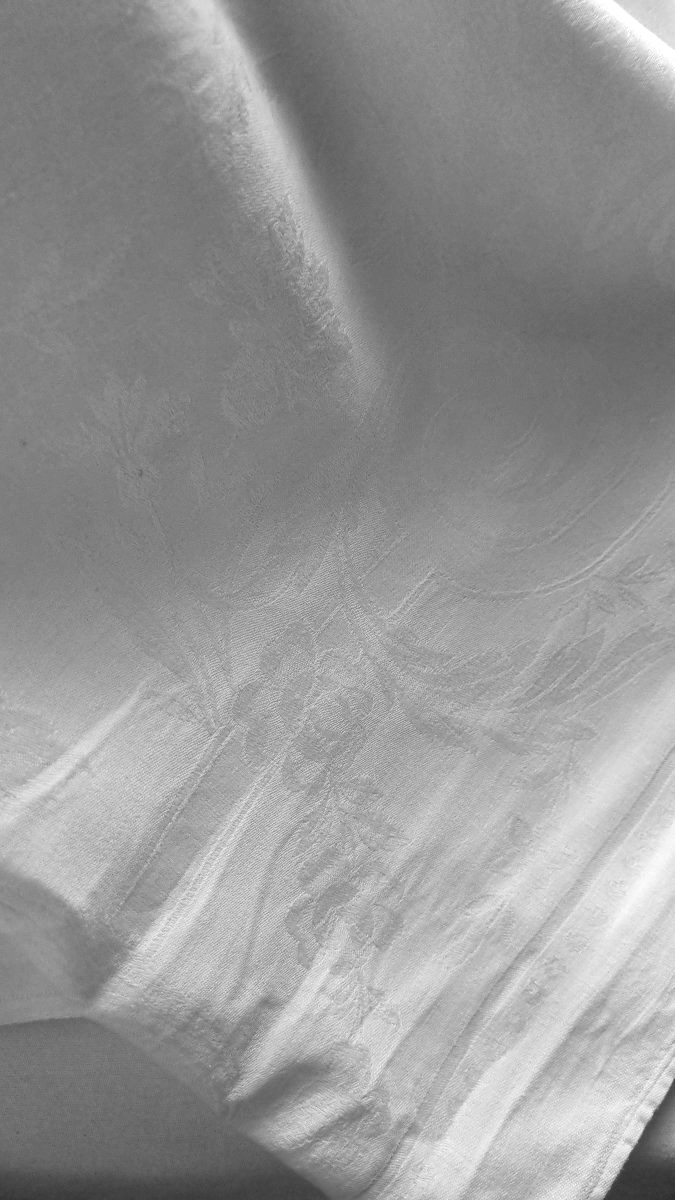 GRANDE NAPPE DE FIL DE LIN DAMASSÉ VERS 1900 410 cm  x 174 cm-photo-3