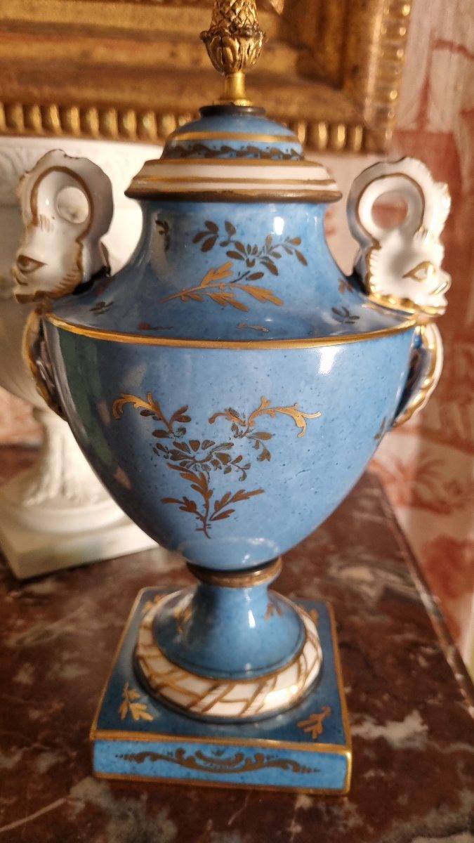 Covered Vase. Porcelain In The Sèvres Style, Late 19th Century, Napoleon III, Paris-photo-3