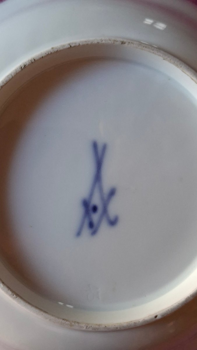 PETITE COUPE EN PORCELAINE DE MEISSEN EPOQUE XVIIIe-photo-4