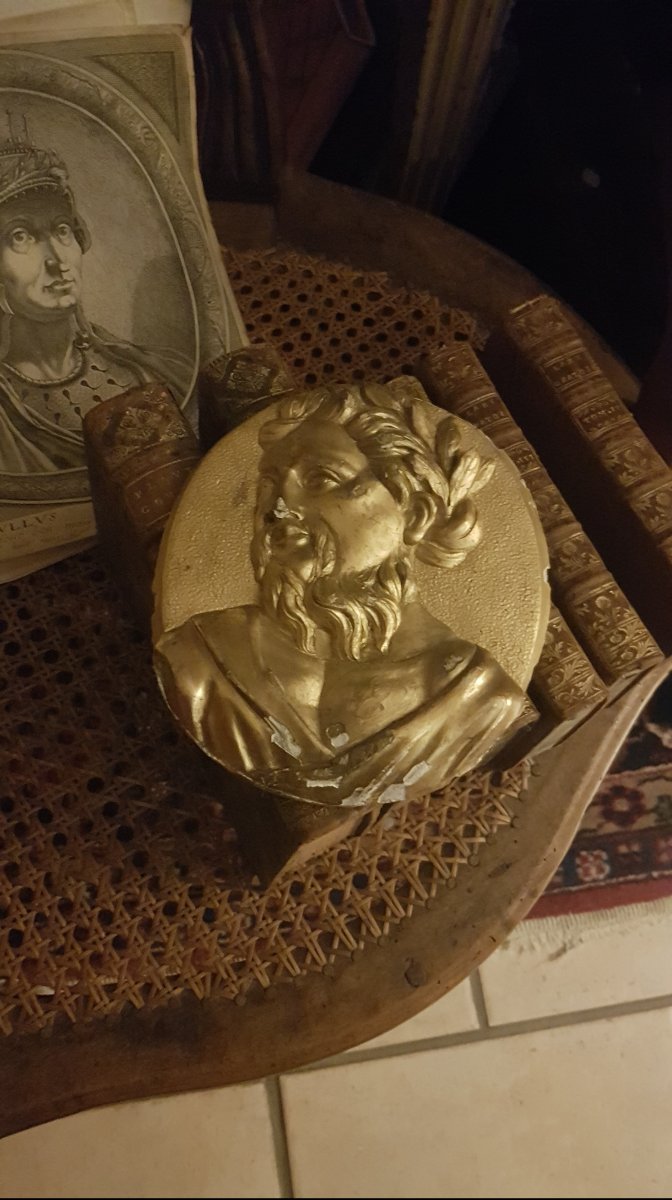 Golden Wooden Medallion, Eighteenth Time