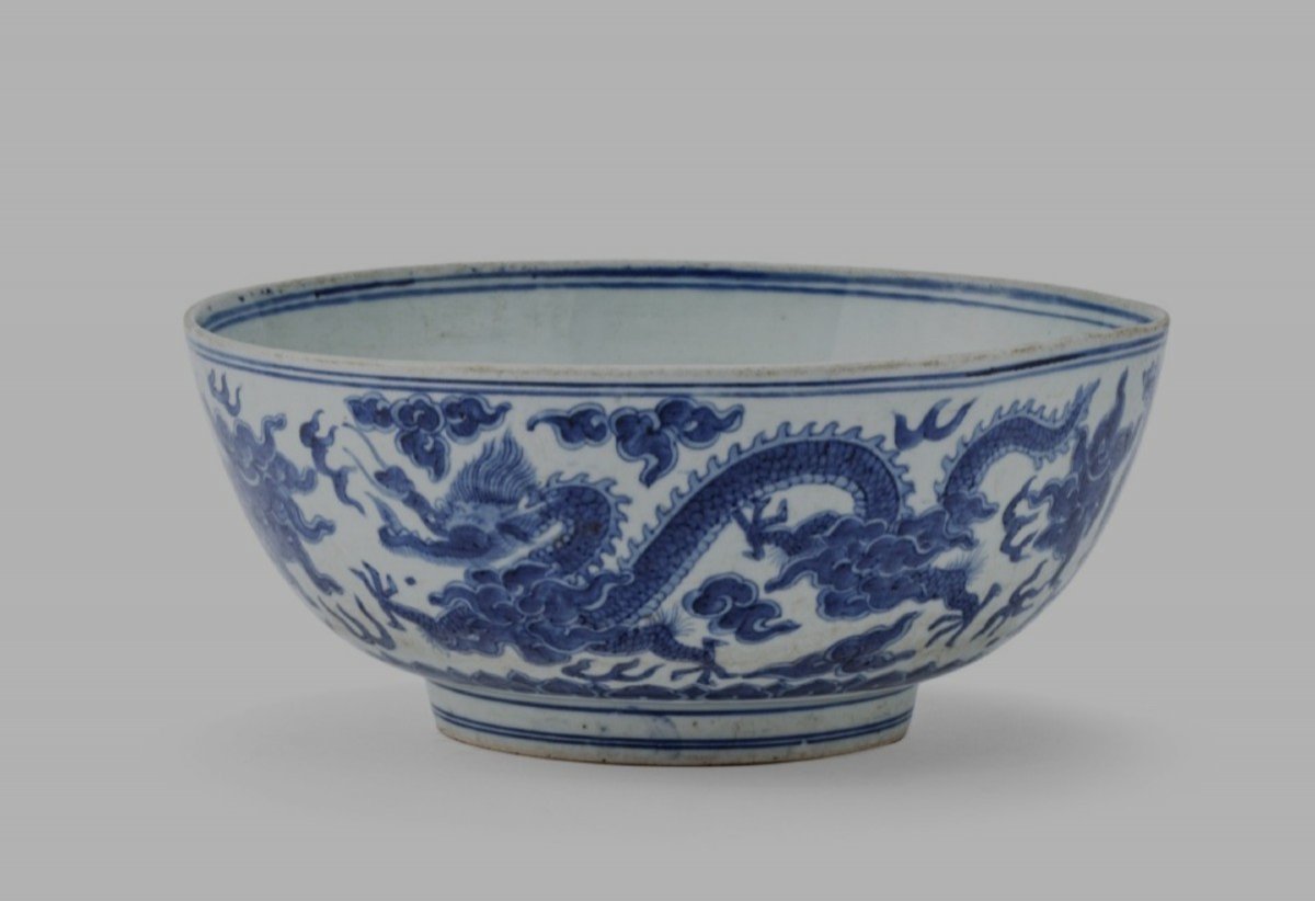 Grand bol  chinois époque Ming  Jiajing-Wanli  (1522-1619)  bleu et blanc
