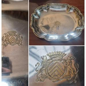 BANNETTE CORBEILLE PLAT CREUX MÉTAL ARGENTÉ ARMOIRIES COURONNE COMTALE ÉPOQUE NAPOLÉON III 