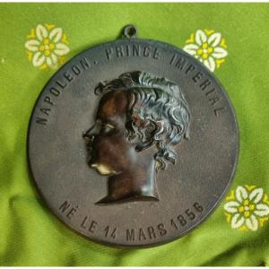 MÉDAILLON EN BOIS DURCI PROFIL PRINCE IMPERIAL NAPOLÉON III 