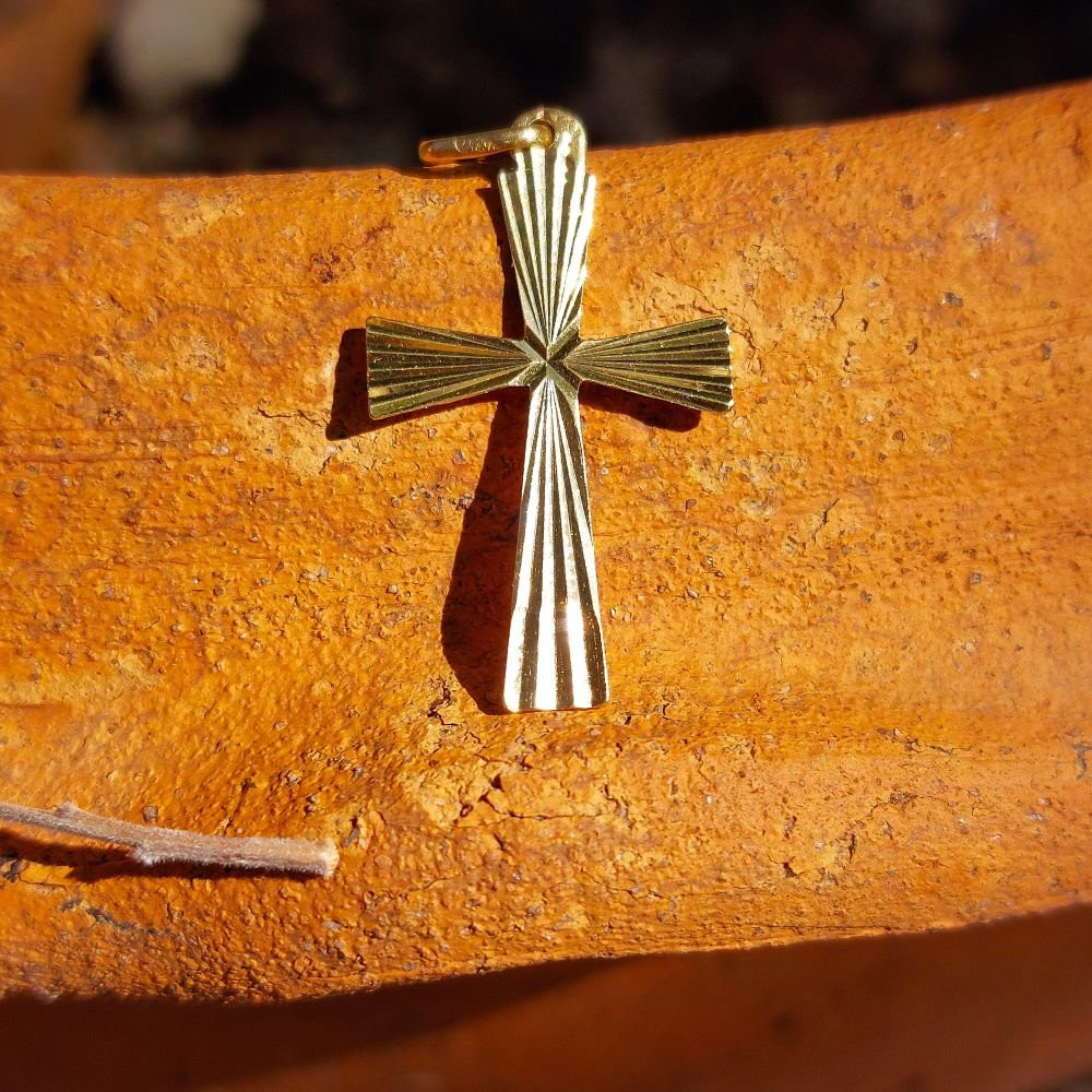 Pendentif croix rayonnant-photo-3
