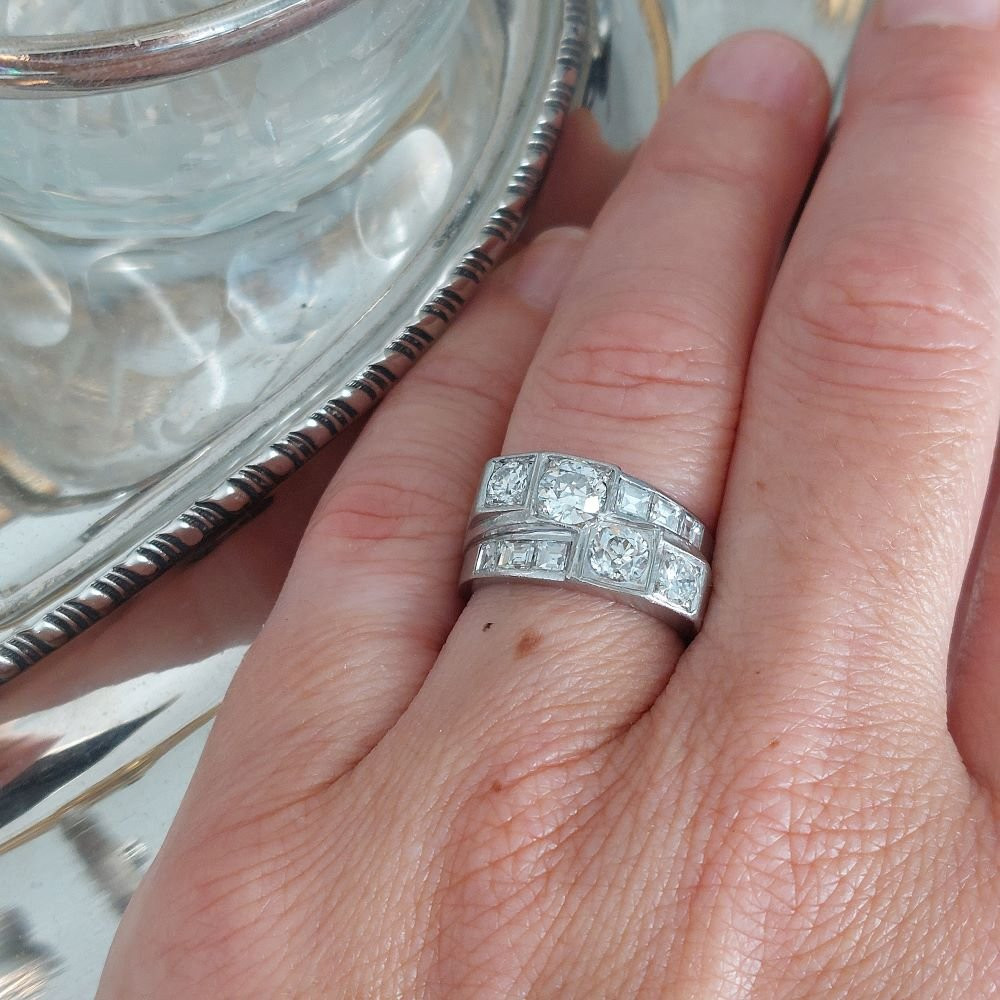 Bague Tank asymétrique "Equilibria", diamants et platine-photo-2