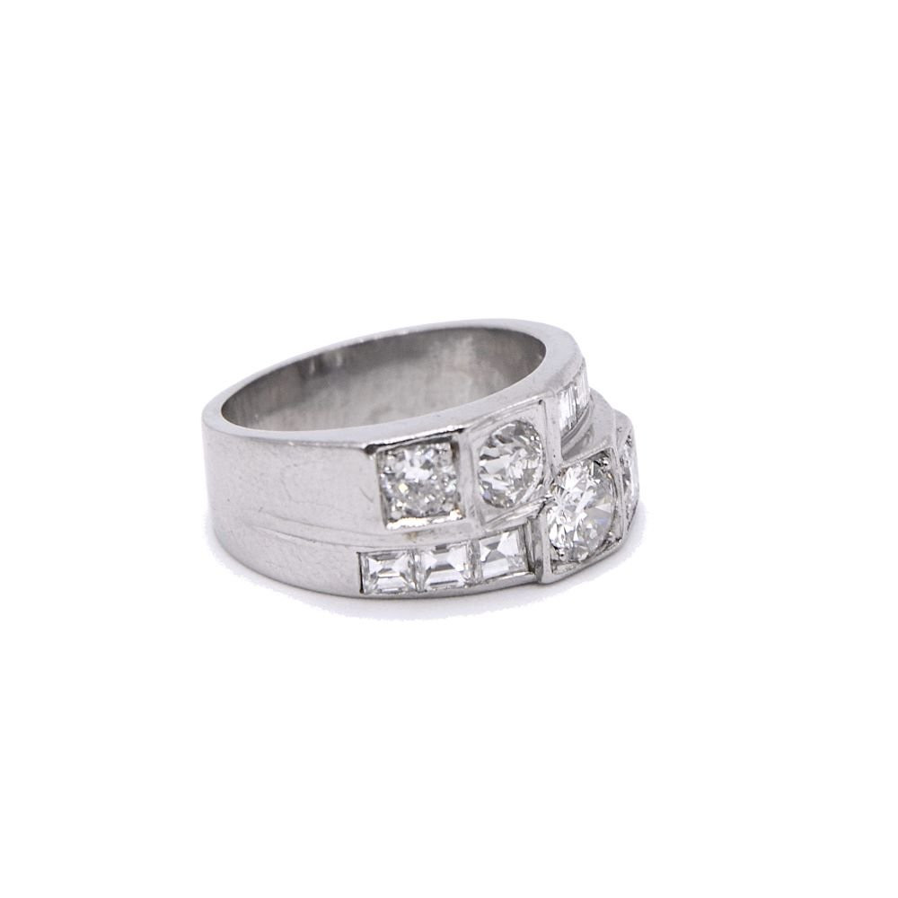 Bague Tank asymétrique "Equilibria", diamants et platine-photo-1