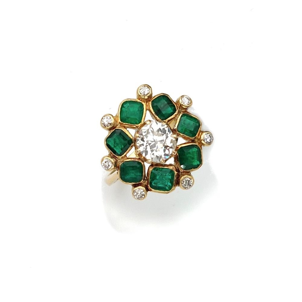 Bague vintage diamant "Hellébore" - diamants, émeraudes, or 18k - début XXè siècle. -photo-4