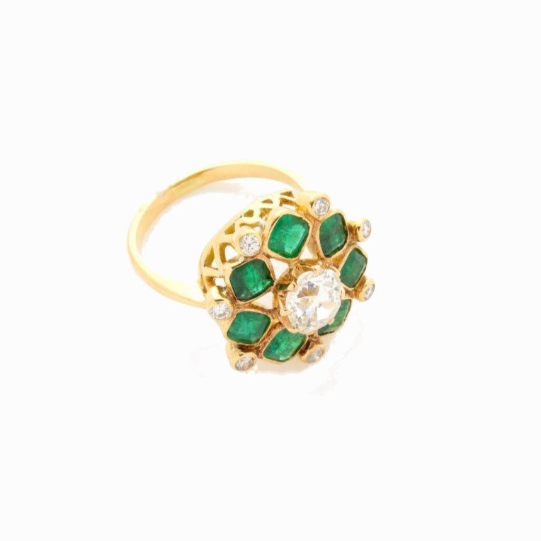 Bague vintage diamant "Hellébore" - diamants, émeraudes, or 18k - début XXè siècle. -photo-2