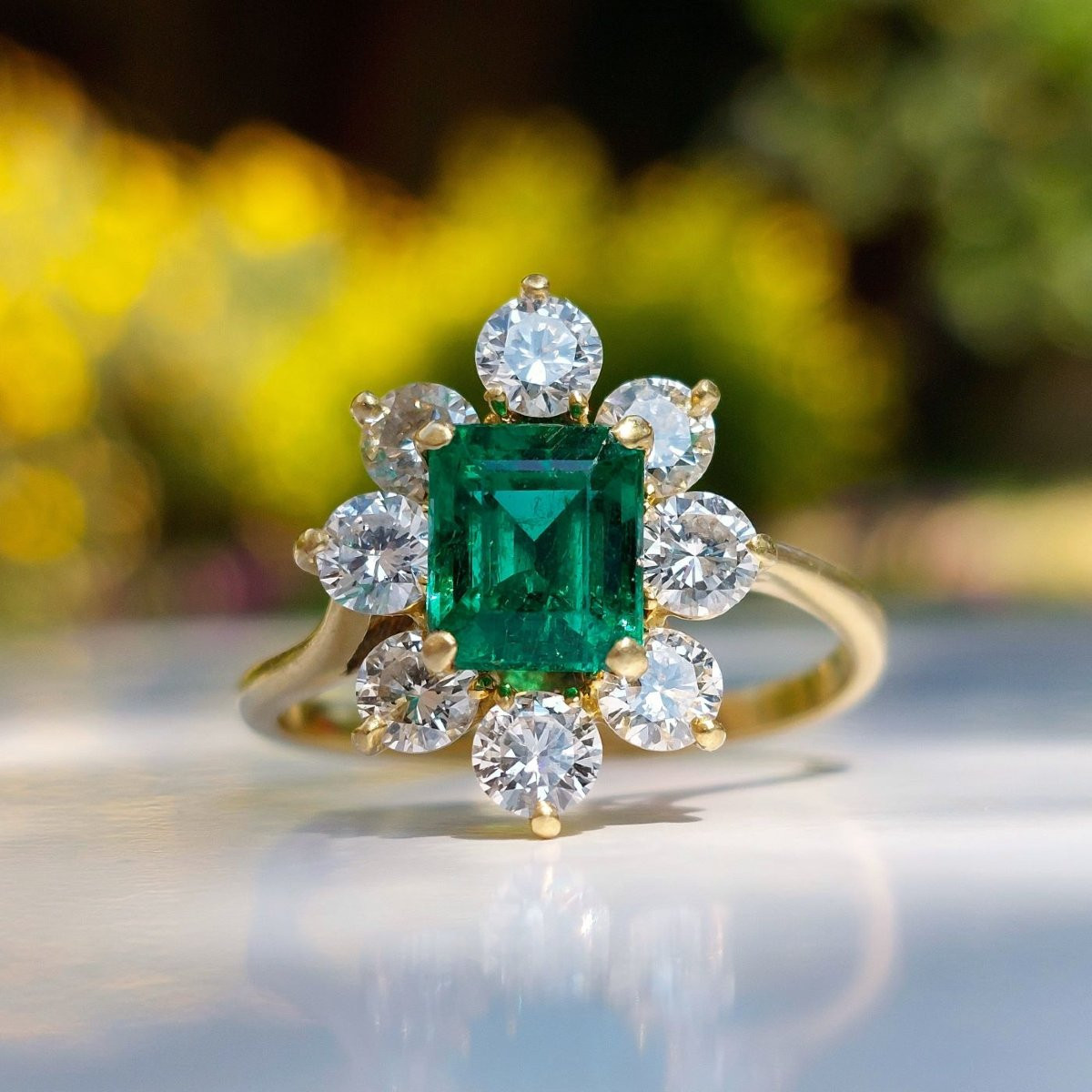 Zambian Emerald And Diamond Daisy Ring - Gemparis Certified-photo-4