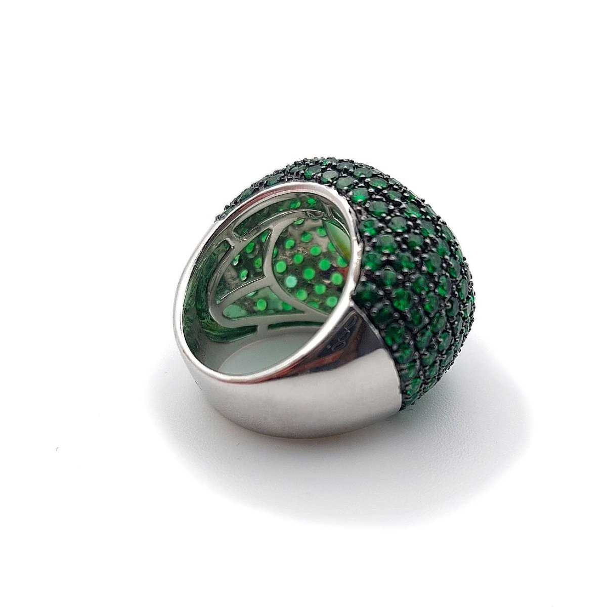 Bague boule "Menthe", cabochon de quartz vert, diamants et tsavorites-photo-2