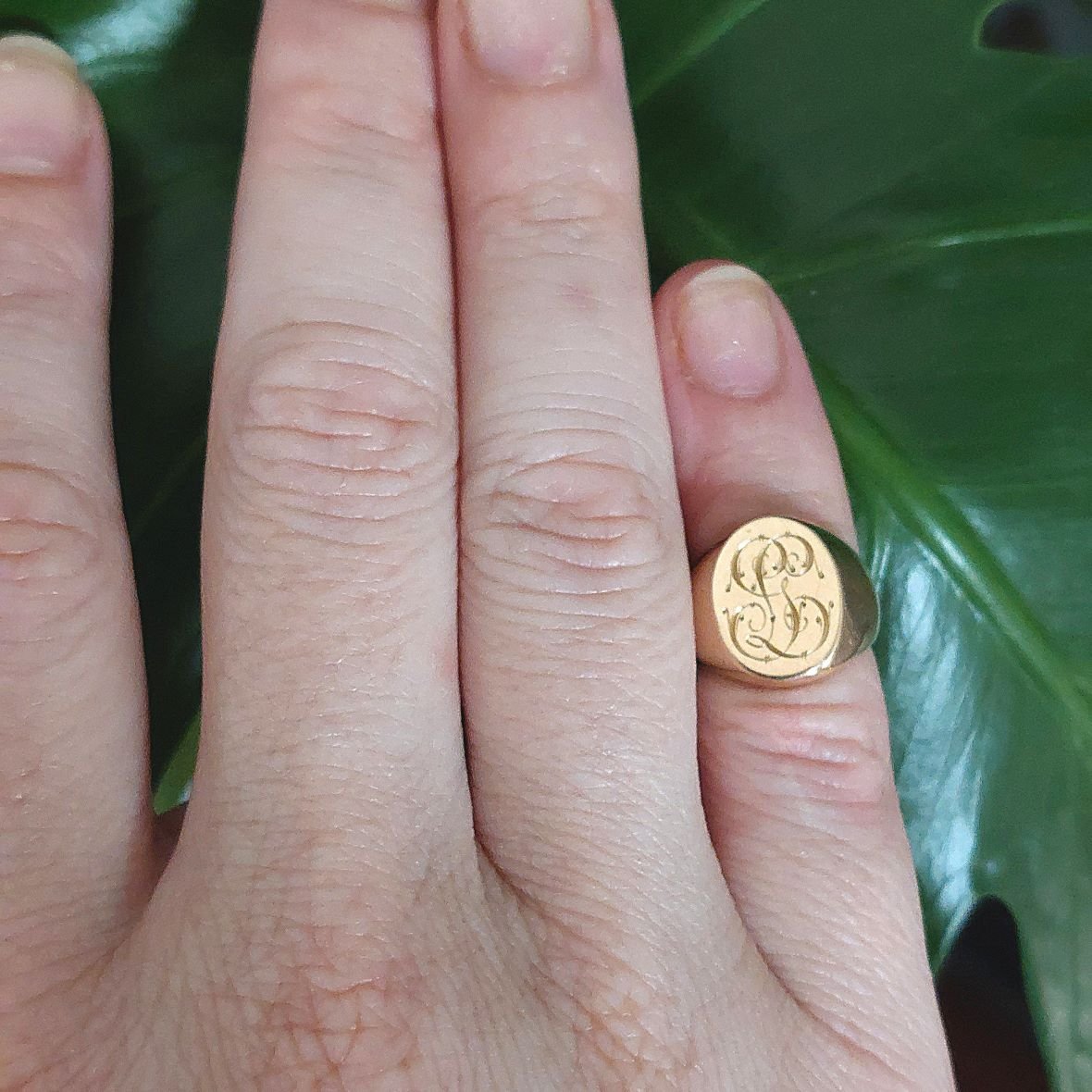 Monogrammed Signet Ring, 18k Yellow Gold-photo-2
