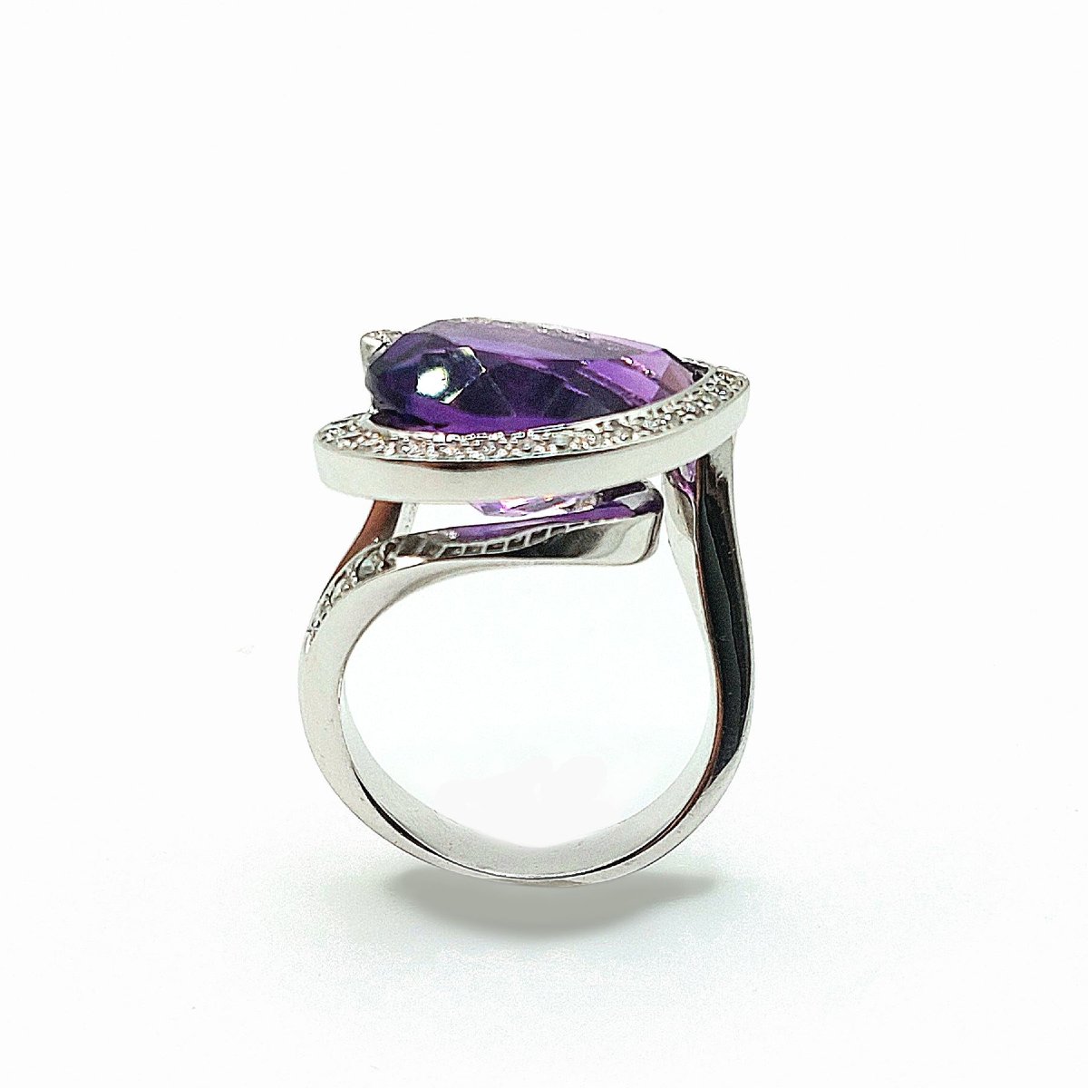 Bague améthyste poire, diamants et or blanc 18k-photo-1
