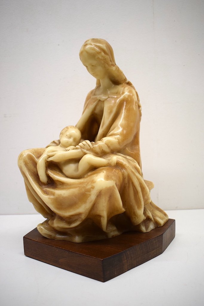Virgin And Sleeping Child In Wax Early 20th Century Ref447