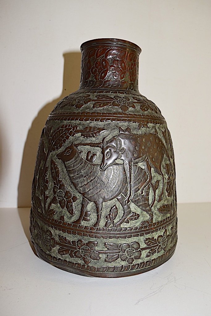 Antique Pitcher Or Kawa Jug In Repoussé Copper With Animal Decor Persia Iran Ref481-photo-3