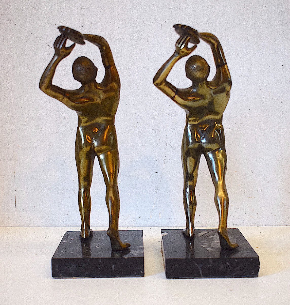 Pair Of Gilt Bronze Bookends Naked Man Sports Disc Thrower 1950 Decorative Art Ref604-photo-1