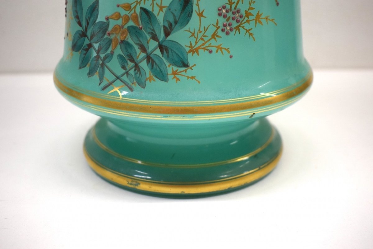 Baccarat Green Opaline Vase Enamelled With Butterfly And Flowers In Relief Mid-19th Century Ref640-photo-6