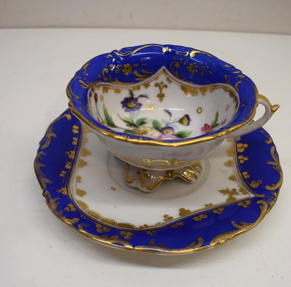 Tasse Sous Tasse En Porcelaine De Paris Style Rocaille à Décor  Floral  Bleu Et Or Ref703-photo-3
