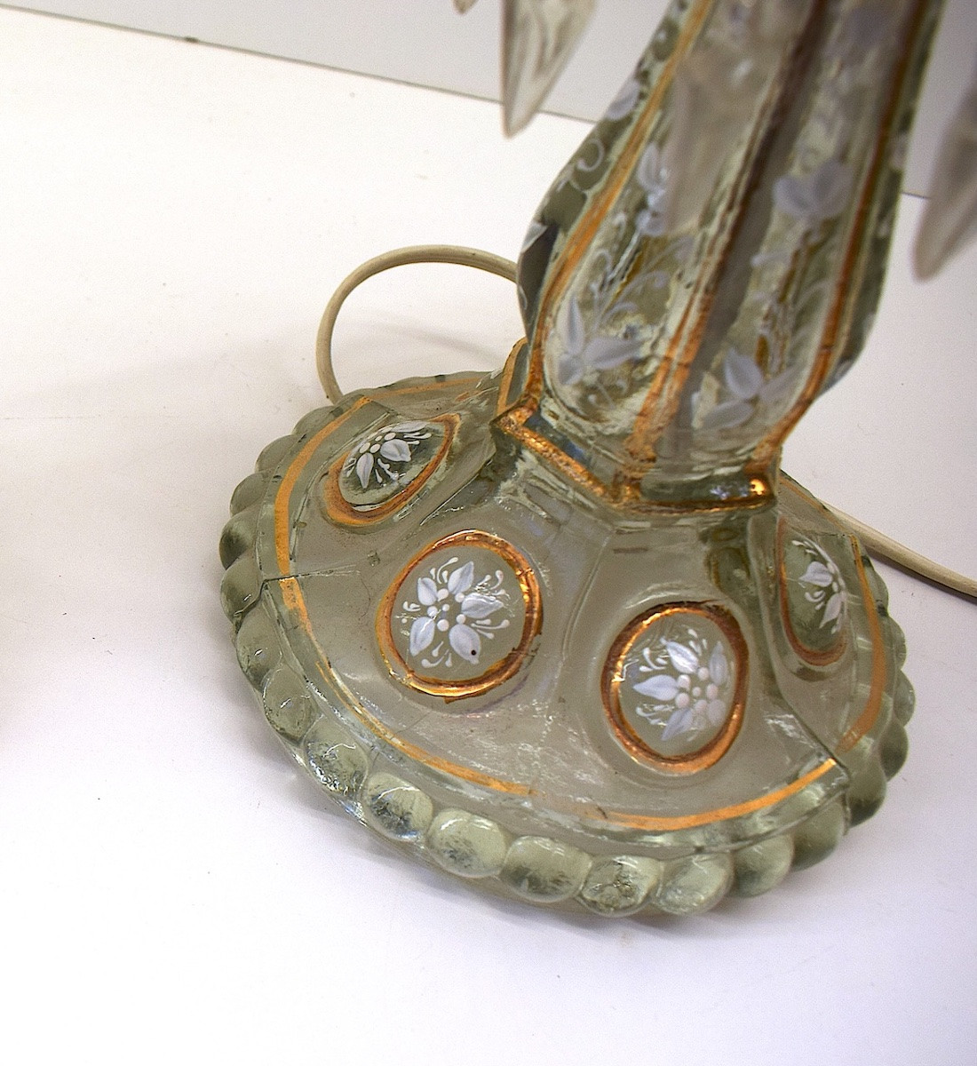 Paire de  bougeoirs chandeliers  photophore verre émaillé monté en lampe ref 1131-photo-7