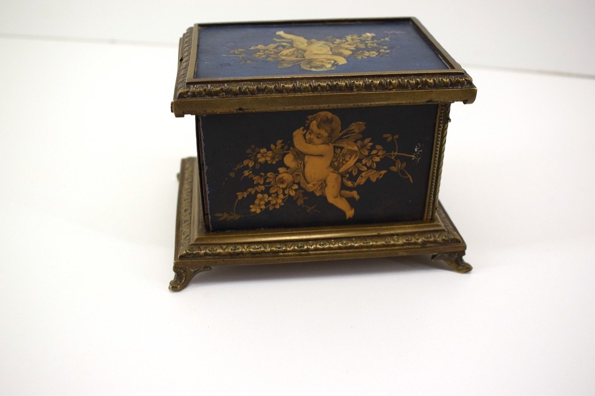 Box Or Small Bronze And Sheet Metal Box With Romantic Putti Napoleon III Subject Ref1137-photo-1