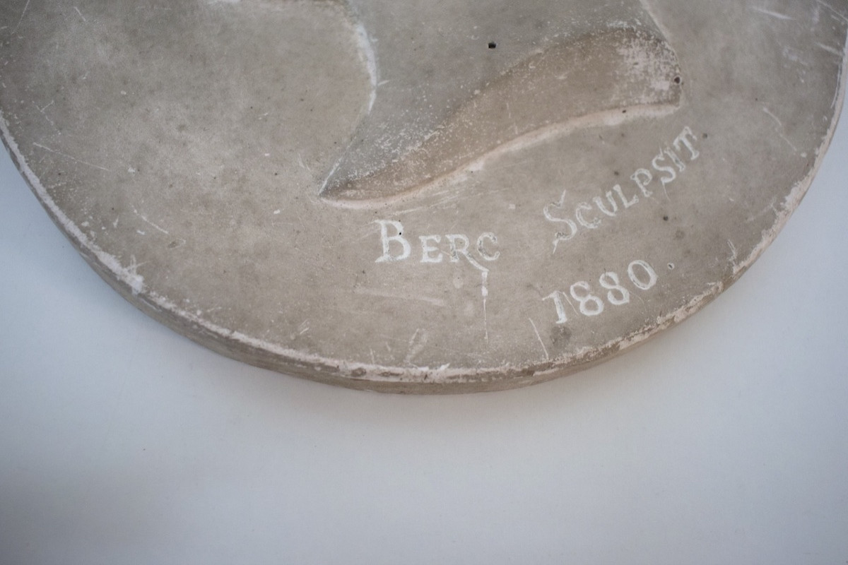 Médaillon en plâtre portait homme Époque  Napoléon III signé berc  ref1177-photo-3