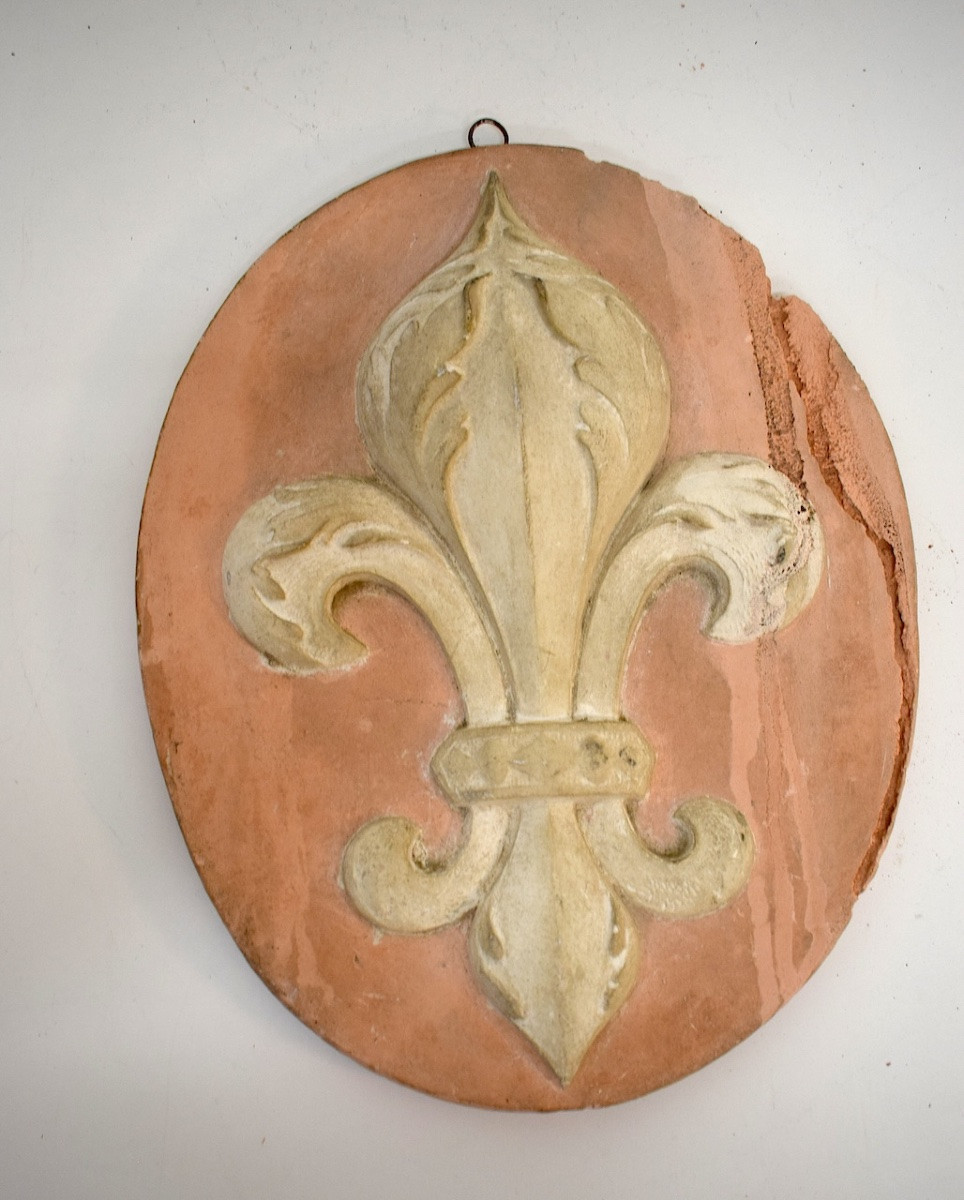 Médaillon en plâtre décor  fleur de lys roi royauté époque 1882  ref1078-photo-1